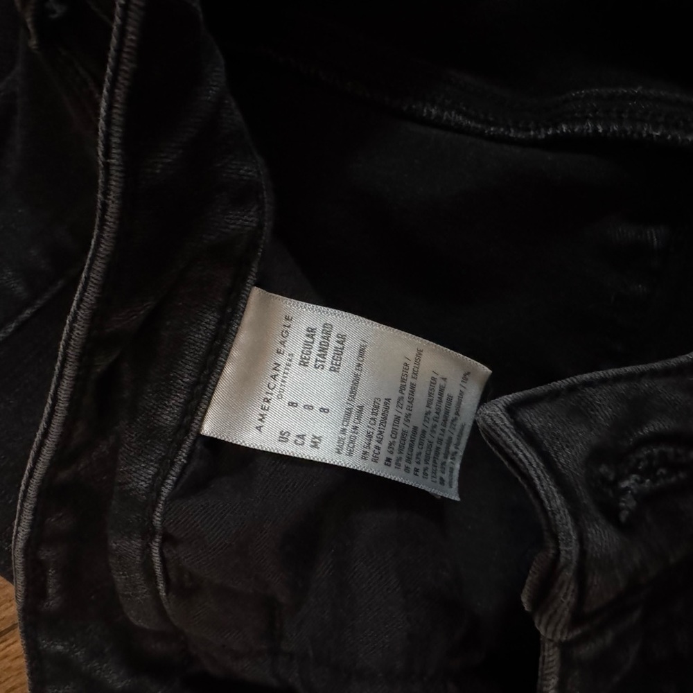 American Eagle Outfitters Black Ripped Skinny Jeans - Picture 4 of 4